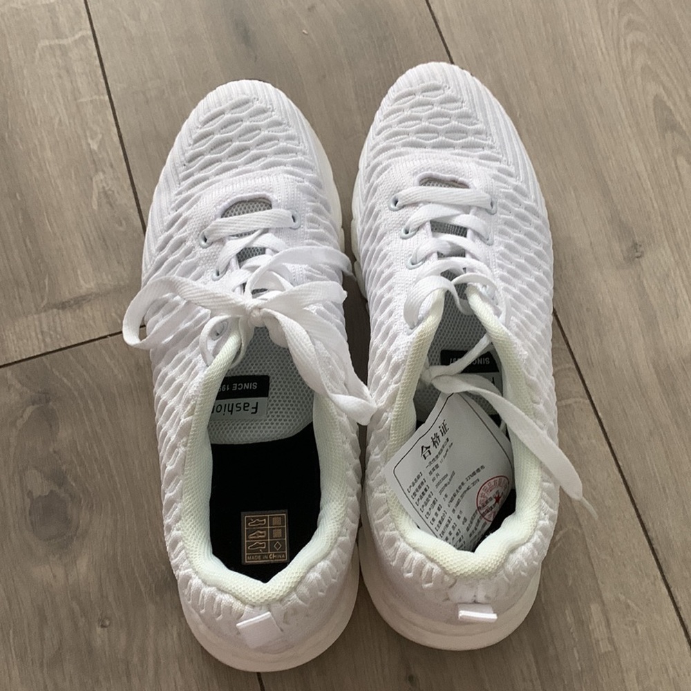 Shoes - Picture 2 of 4